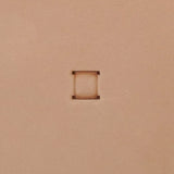 932-582.SLC.01.jpg Four Pin Wicker Basketweave Image