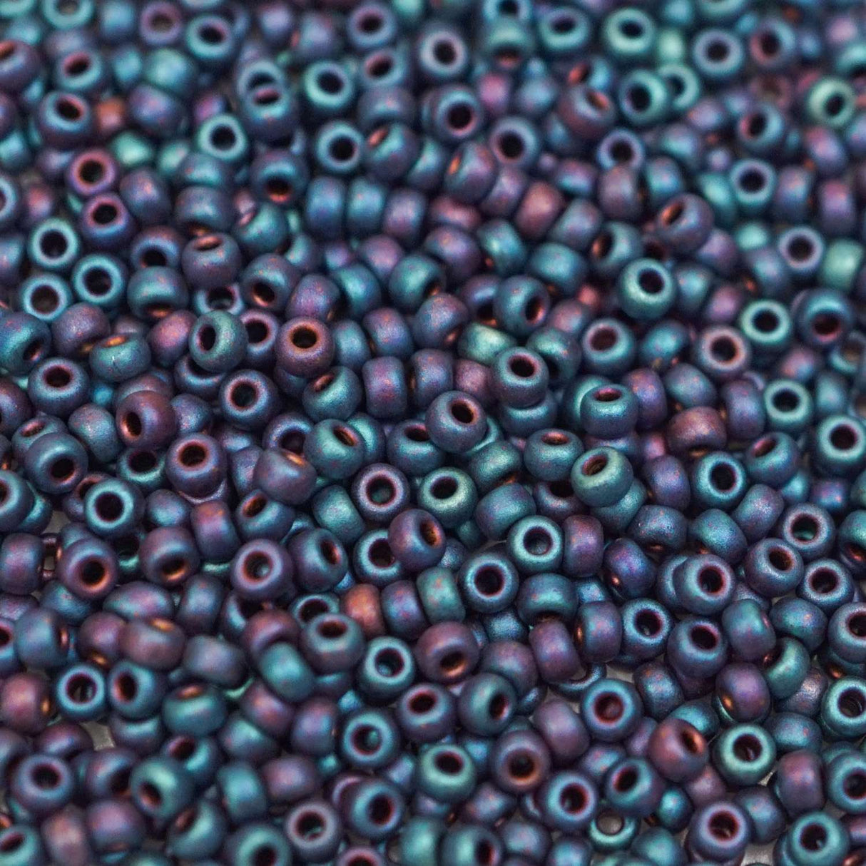 45-1192017.SLC.1.jpg 11/0 Seed Beads - Matte Metallic Blue Iris 9g Image