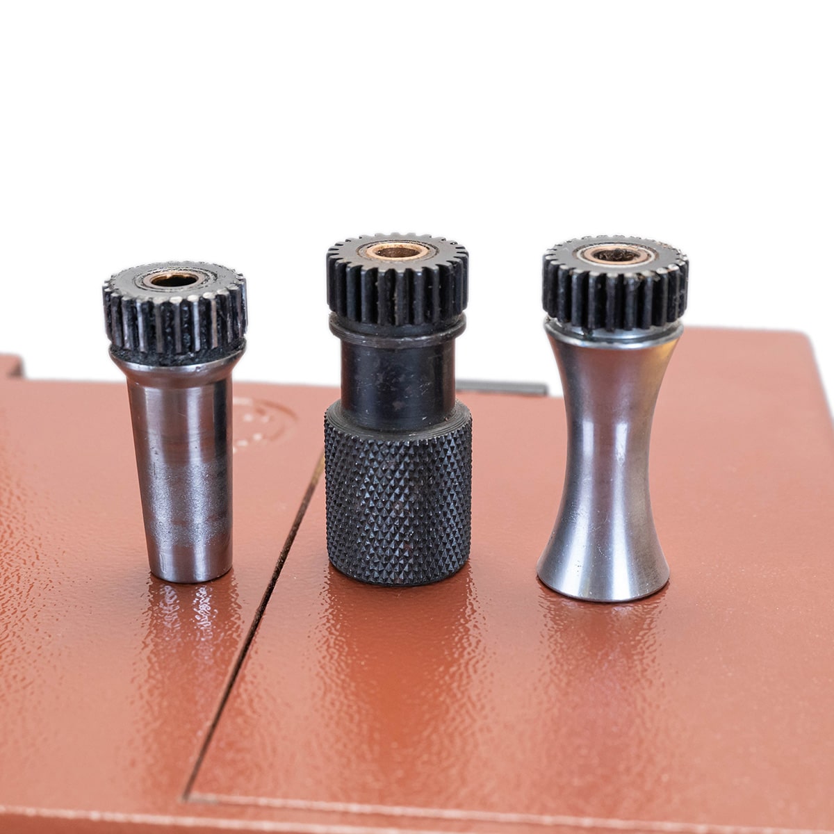 527-1001.SLC.06.jpg Cobra NP-10 Bell Knife Skiver w/ Stand Image