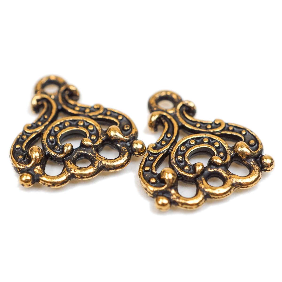 244-304226.SLC.2.jpg 13mm Empress Link - Gold Plate Image