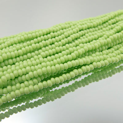 26-110206.SLC.jpg 11/0 Seed Beads - Chartreuse 20g Image