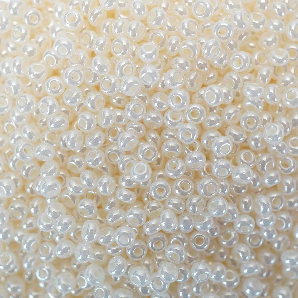 229-101478.SLC.01.jpg Seed Beads 10/0 Opaque Pearl Ceylon - 20g Image