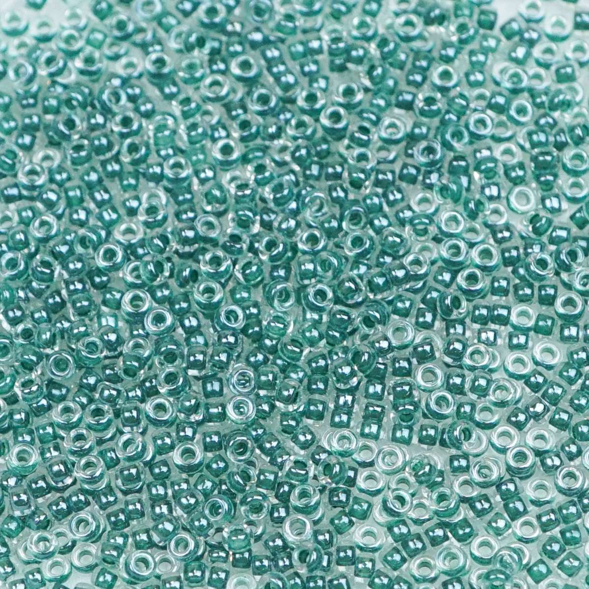 193-15217.SLC.1.jpg 15/0 Seed Beads - Forest Green Lined Crystal 10g Image