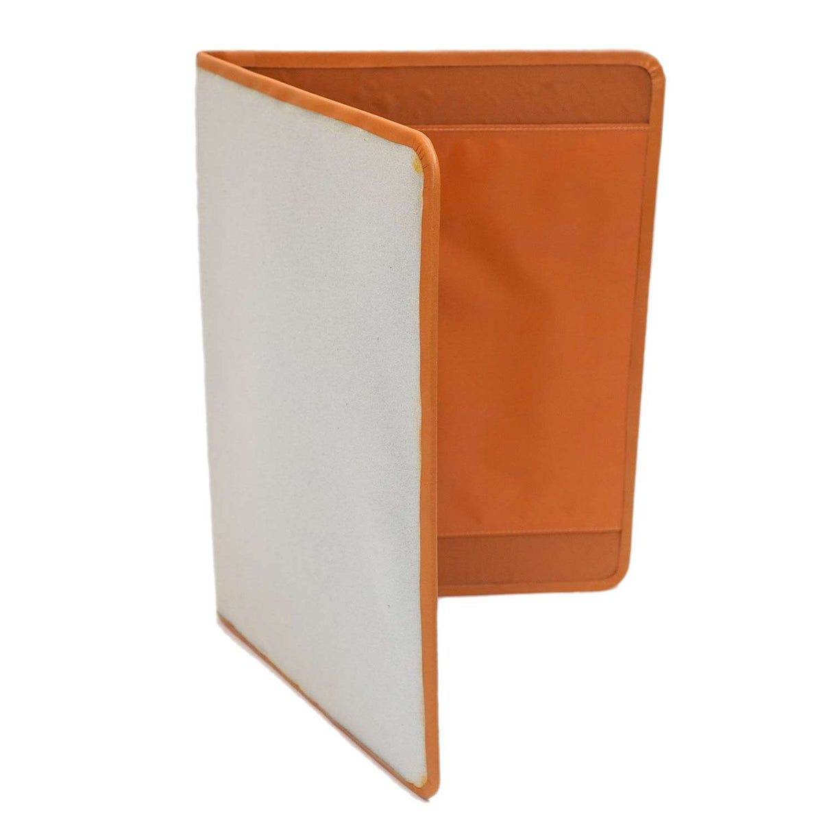 195-410006.SLC.2.jpg CF Natural Folder Interior Image