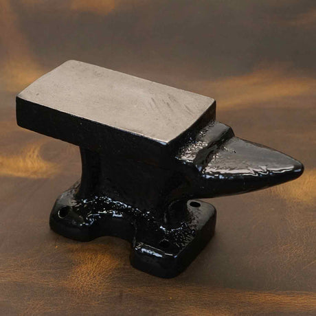 011-310100.SLC.07.jpg 2lb. Mini Anvil Image
