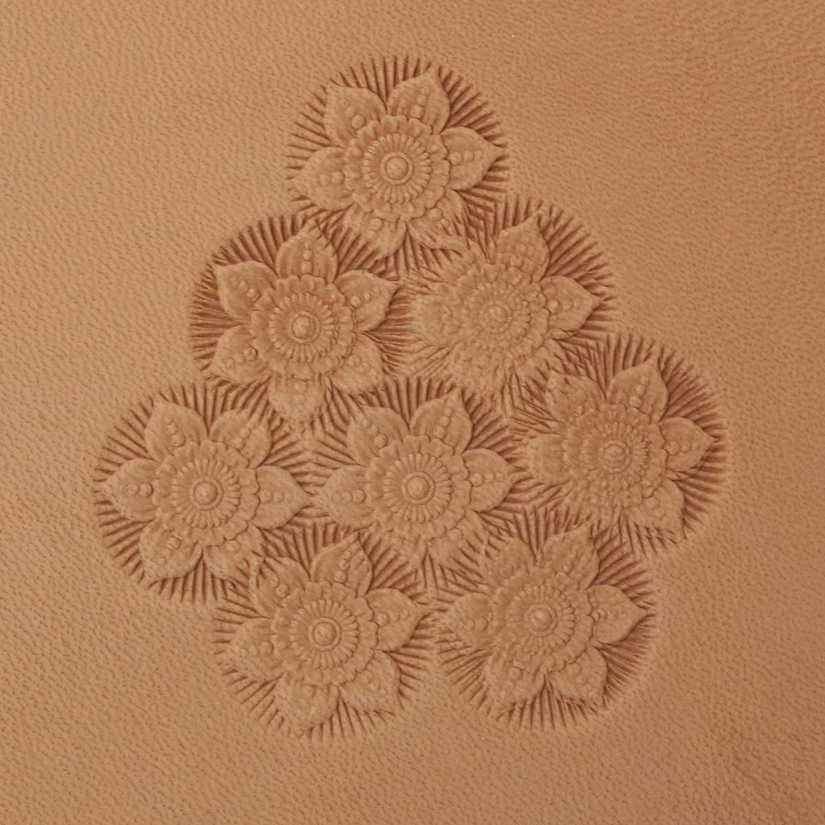 932-331.SLC.02.jpg SN Stamping Tool - 331 Mandala Flower Image