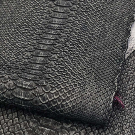 SPSKN.Antique Ivory.02.jpg Safari Python Skin Image