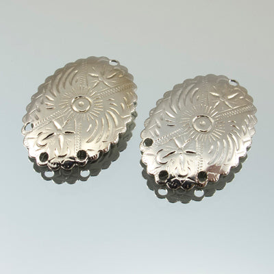 287-653.SLC.jpg 17mm 3 Strand Oval Concho Link - Silver Plate Image