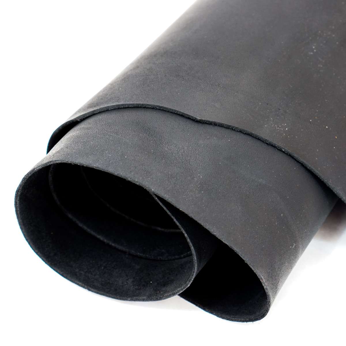 675-7000.SLC.1.jpg Titan Black 5-5.5 oz. Oil Tan Image