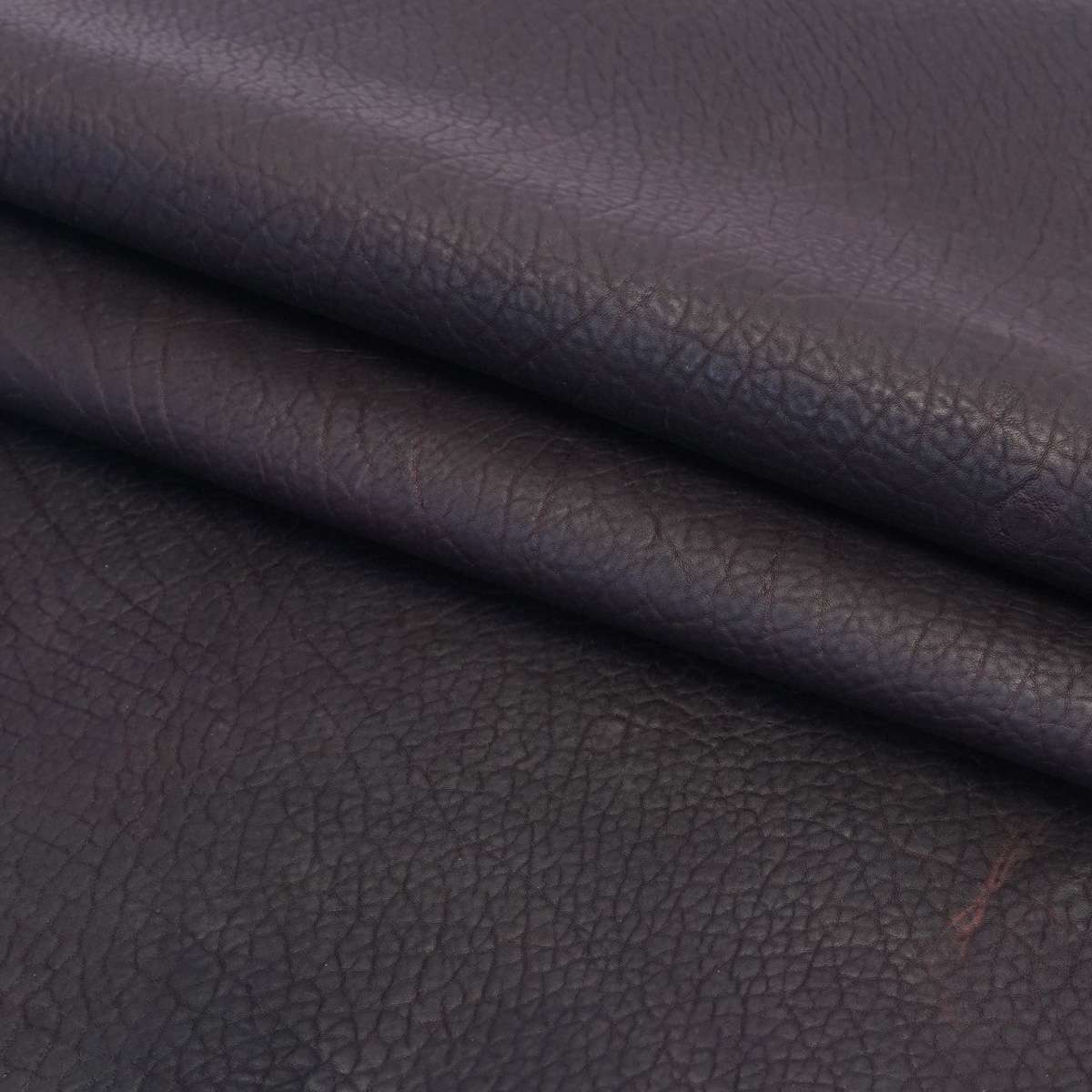 SGBDS.Matte Dark Brown.01.jpg Shrunken Grain Buffalo Double Shoulders Image