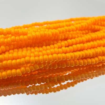 26-110121.SLC.jpg 11/0 Seed Beads - Opaque Light Orange 20g Image